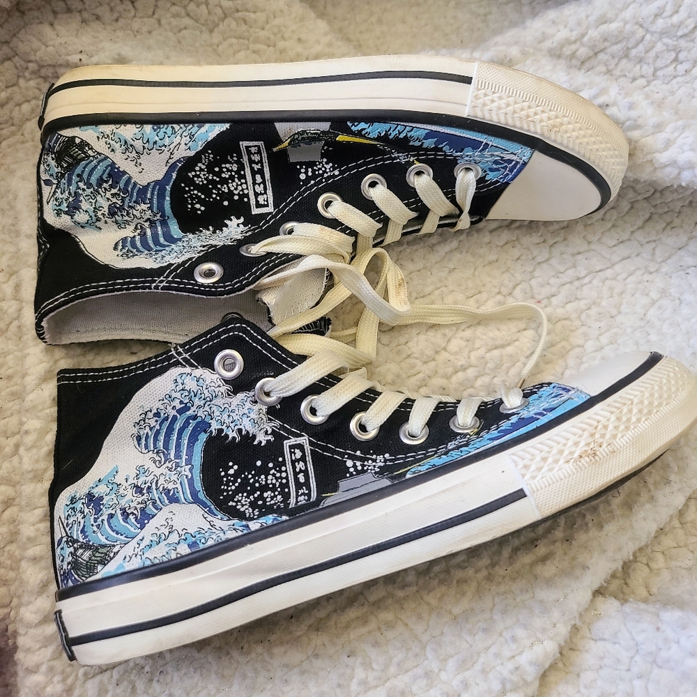 Wave Design High-Top Sneakers